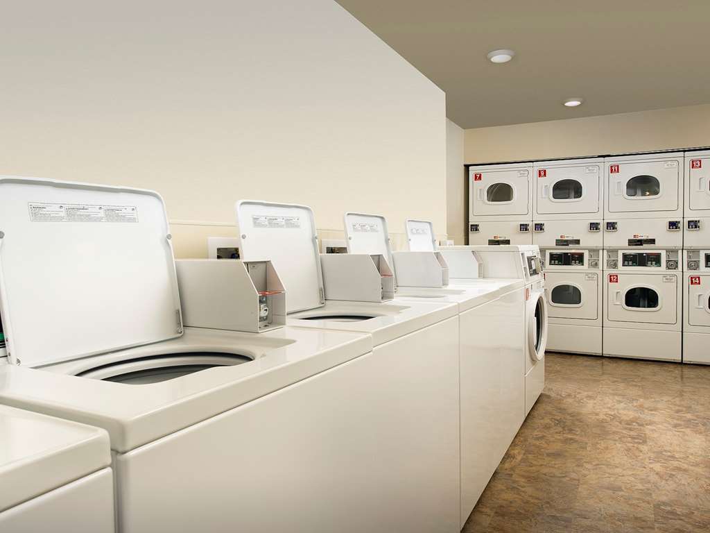 Extended Stay America Select Suites - Cleveland - Airport Fairview Park Удобства фото