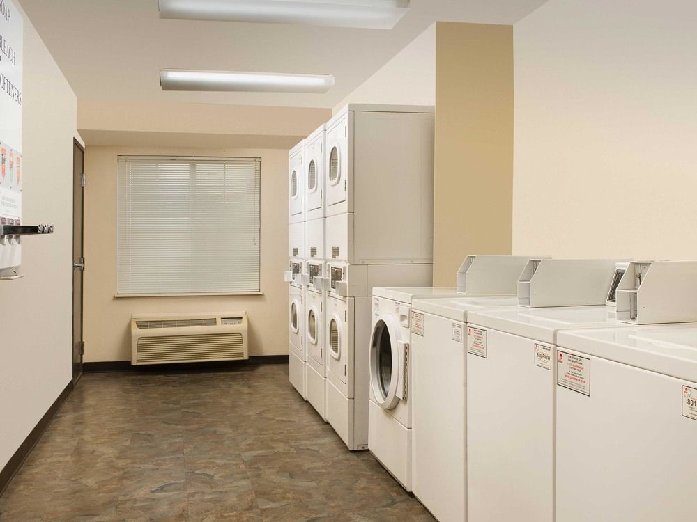 Extended Stay America Select Suites - Cleveland - Airport Fairview Park Экстерьер фото